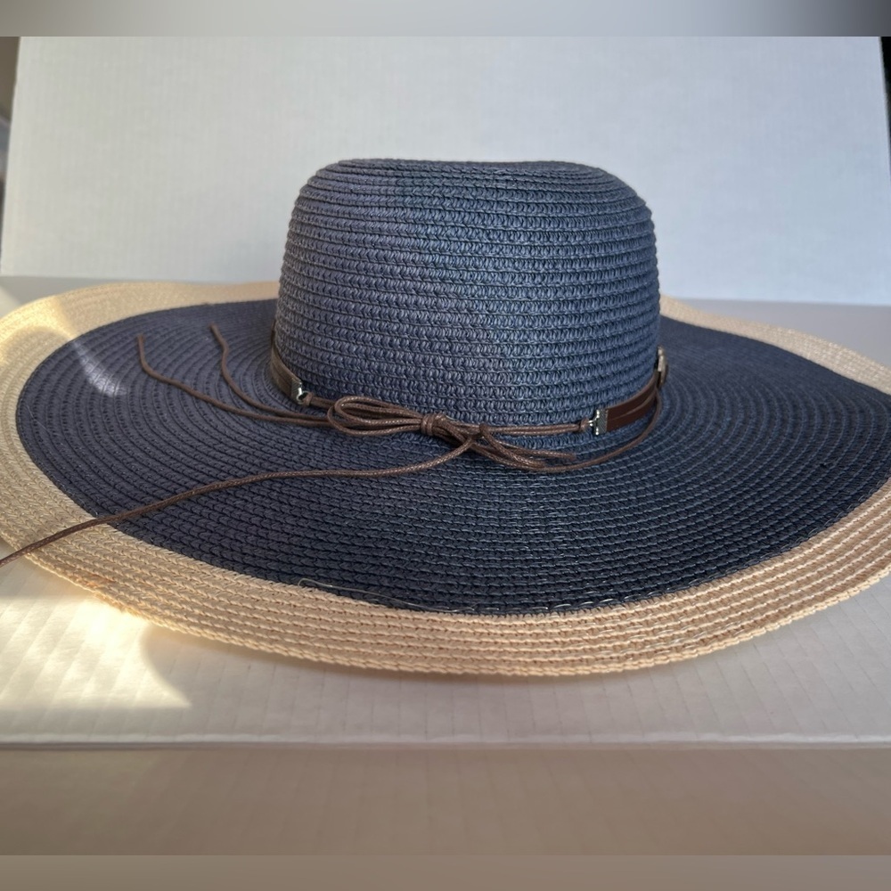 Lucky 7 Women Wide Brim Two Tone 100% Paper, Straw, Floppy Beach Hat - Picture 5 of 13